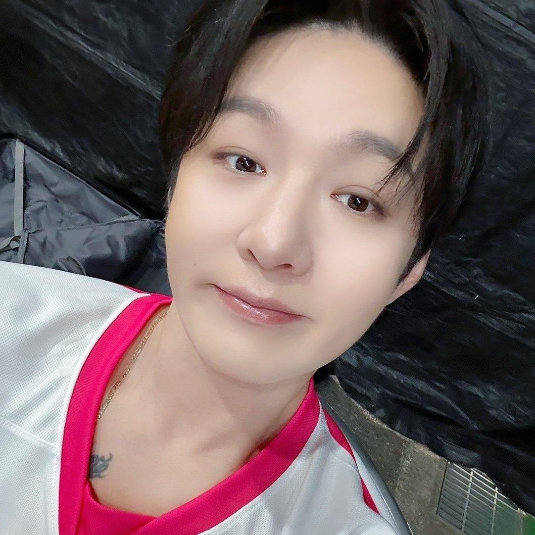 Behind-the-scenes cut of Lee Changsub (BTOB)