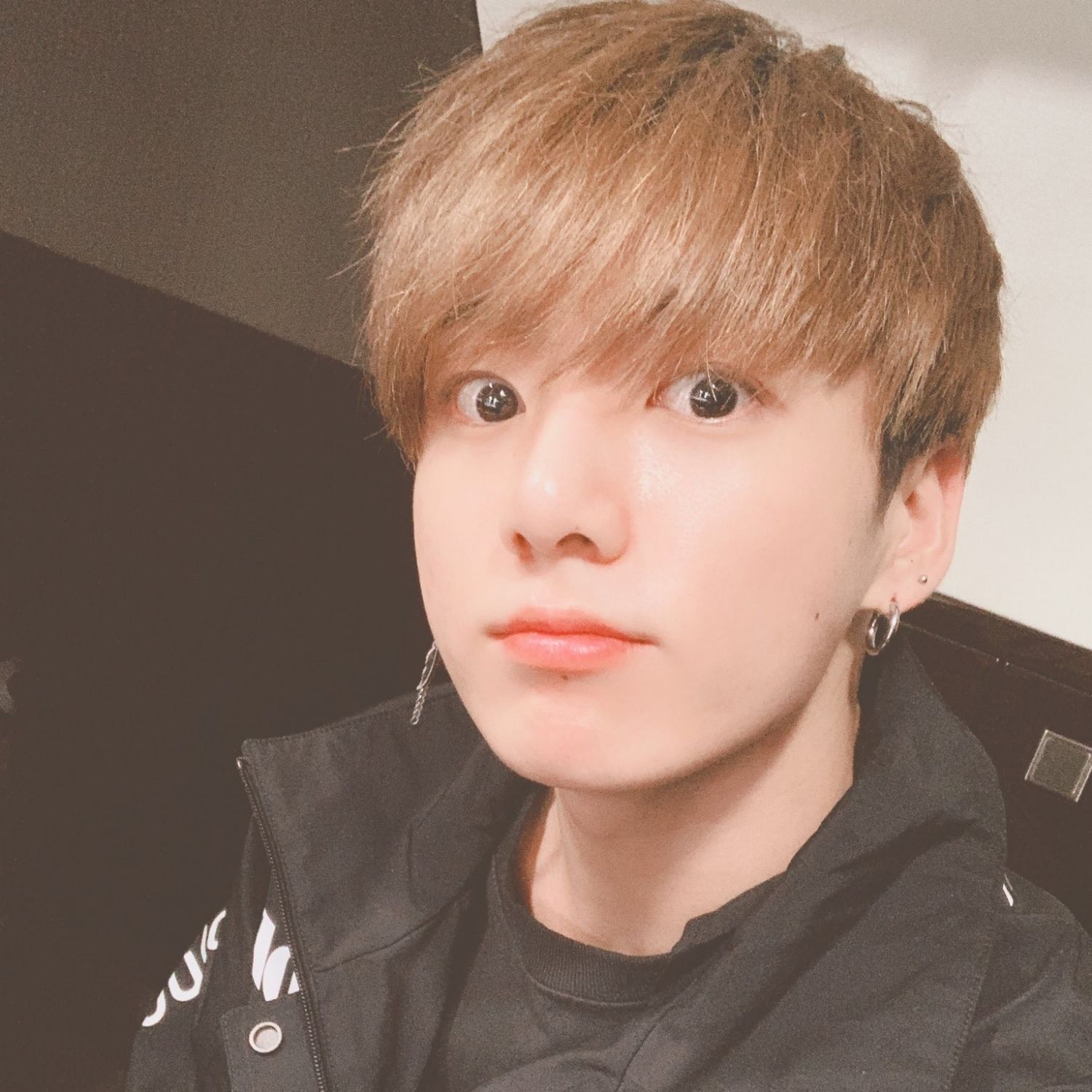 정국 (방탄소년단)의 최신 사진