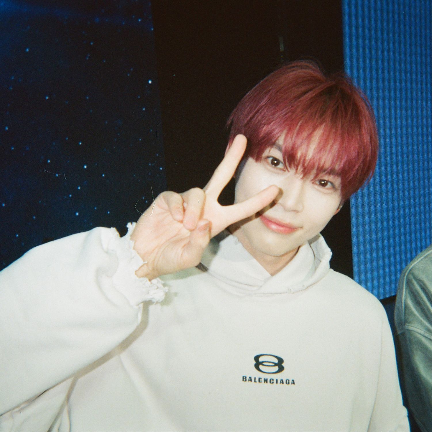 Recent activity shot of Sung Hanbin (ZEROBASEONE)