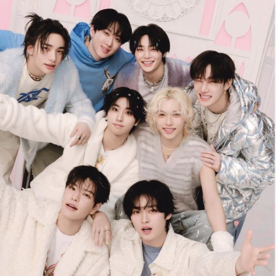 Behind-the-scenes cut of Stray Kids