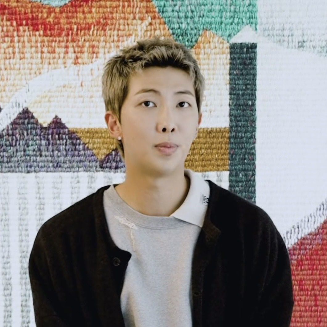 Foto terbaru RM (BTS)