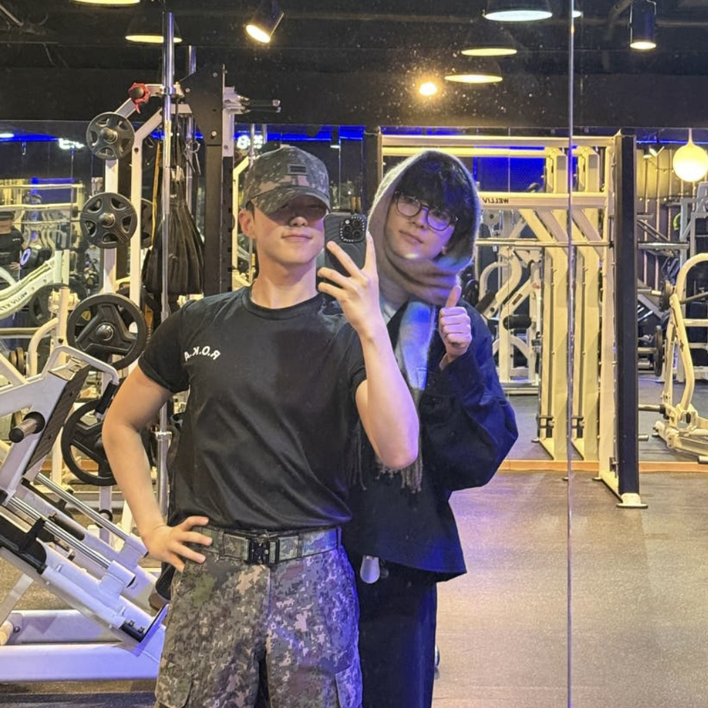 Latest photo of Hoshi (SEVENTEEN)