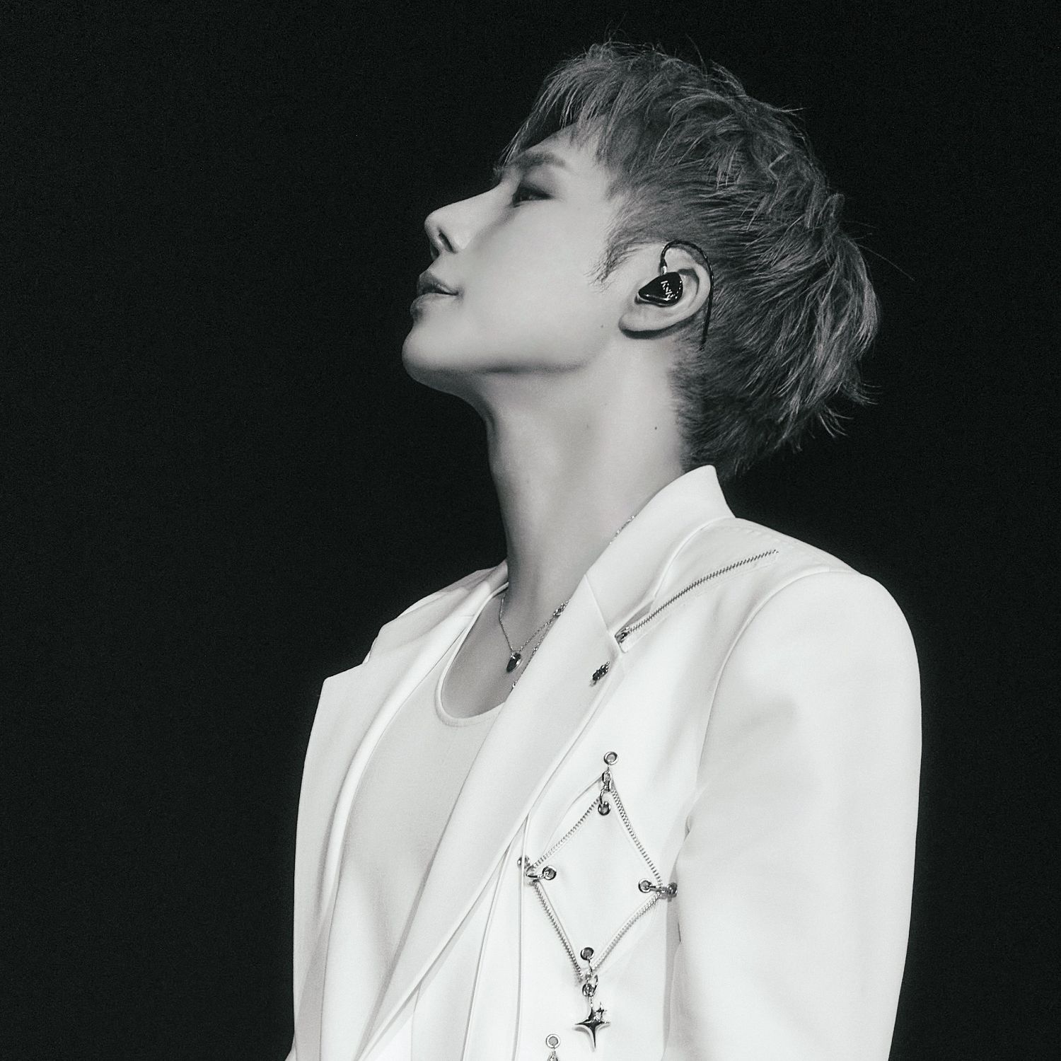 A moment captured by Sungkyu (INFINITE)'s fan