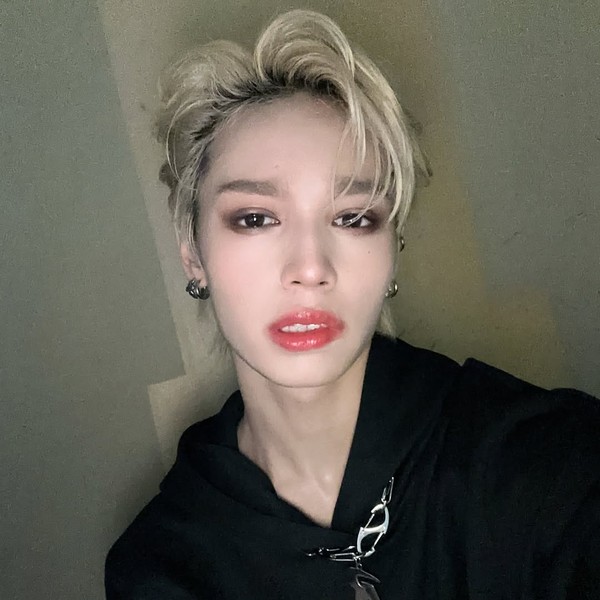 Foto profil D'om (SEVENTOEIGHT) terpopuler hasil voting