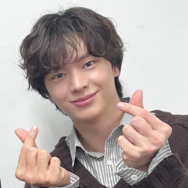 今天在最爱偶像中闪耀的陆星材 (BTOB)代表照片