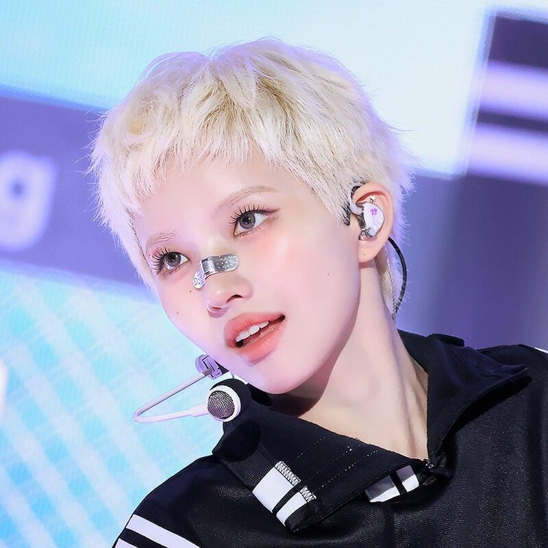 Behind-the-scenes cut of Soyeon (i-dle)