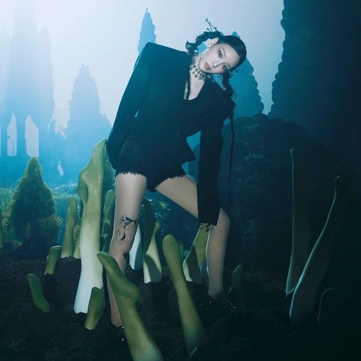 Behind-the-scenes cut of Taeyeon (Girls' Generation)