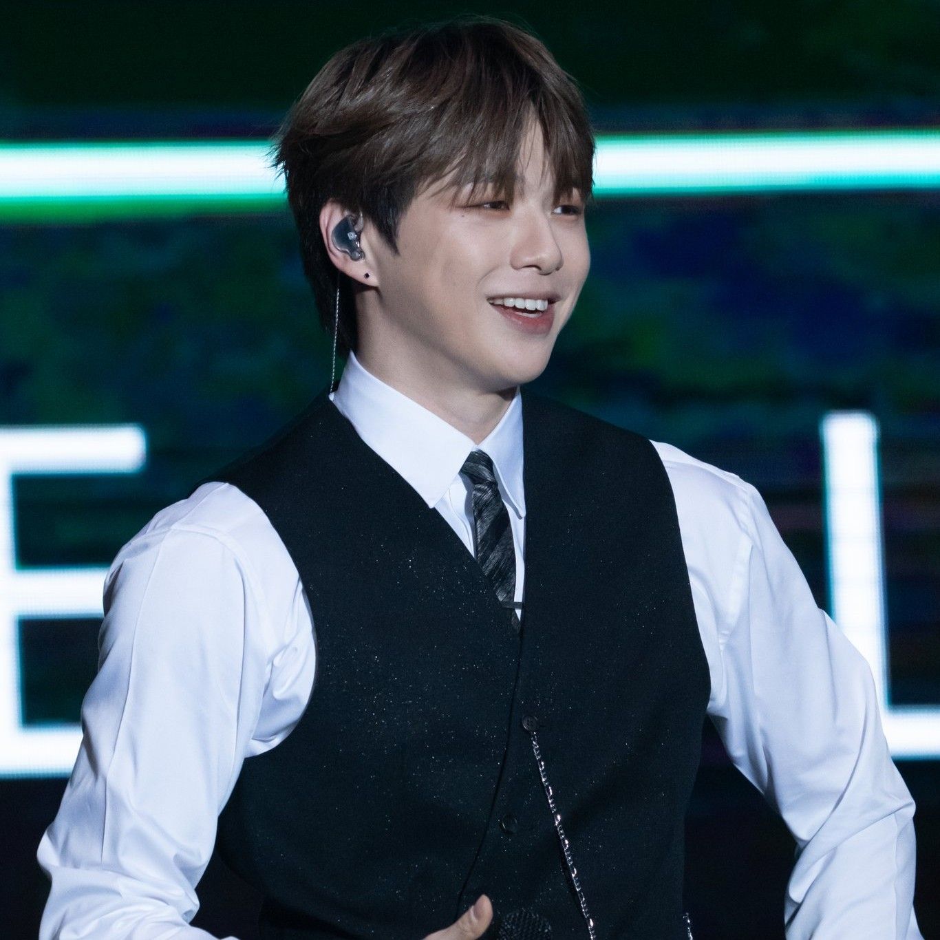 강다니엘의 최신 사진