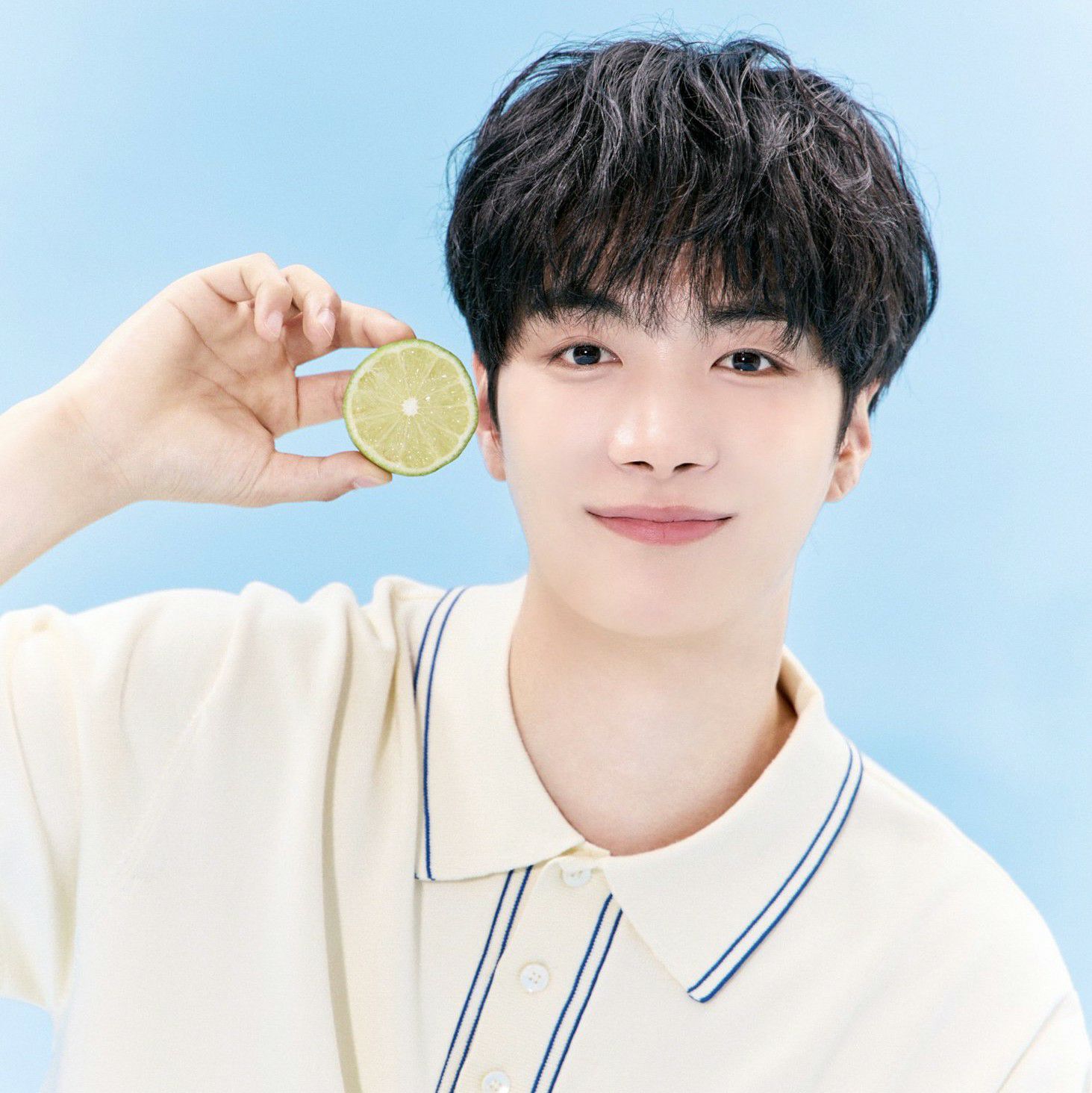 A moment captured by Kim Jonghyeon's fan