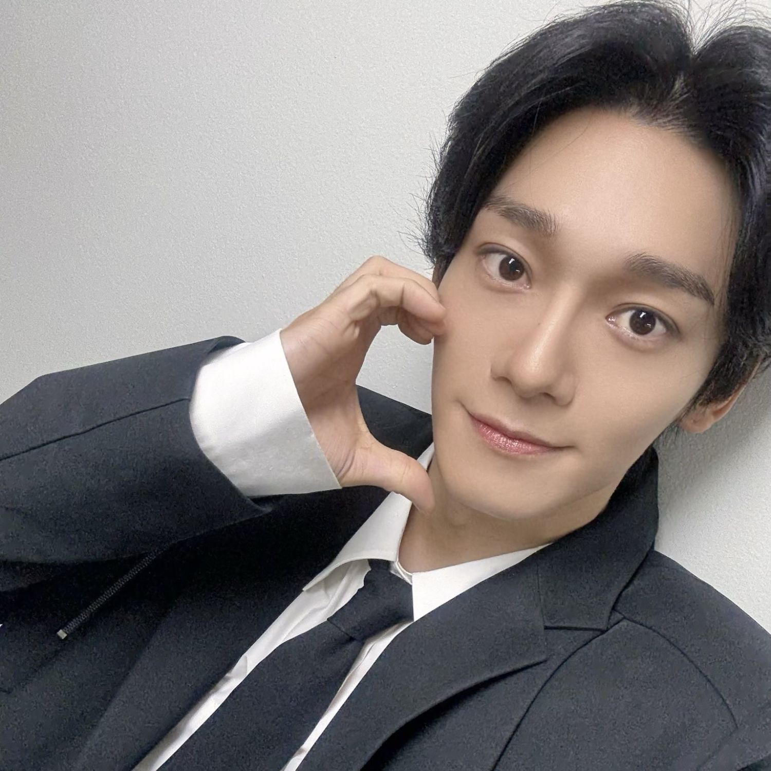 Latest photo of Chen (EXO)