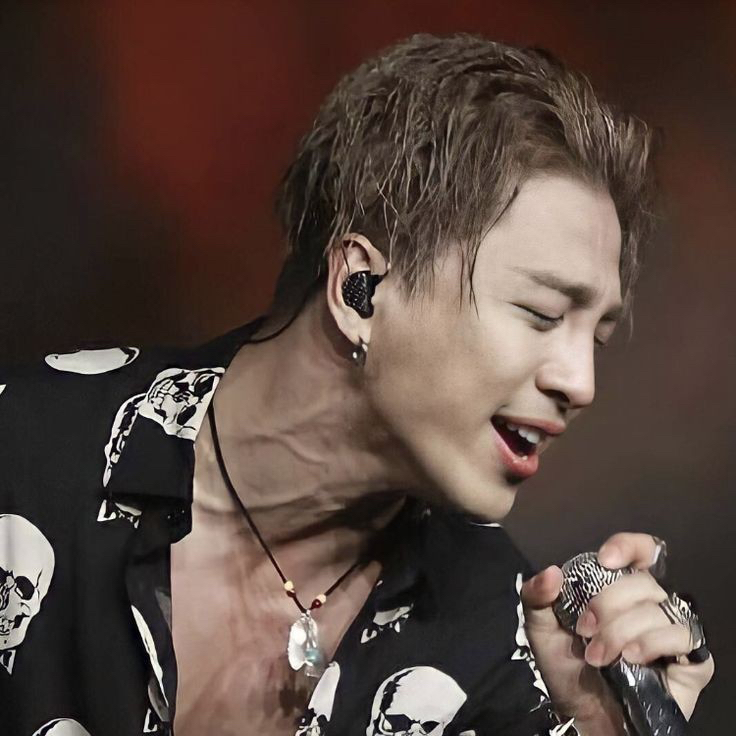 Recent activity shot of Taeyang (BIGBANG)