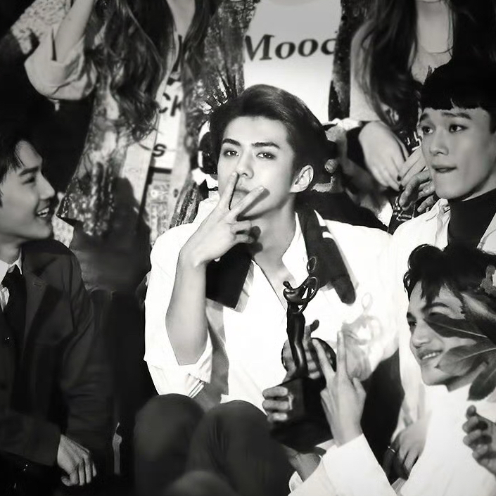 A moment captured by Sehun (EXO)'s fan