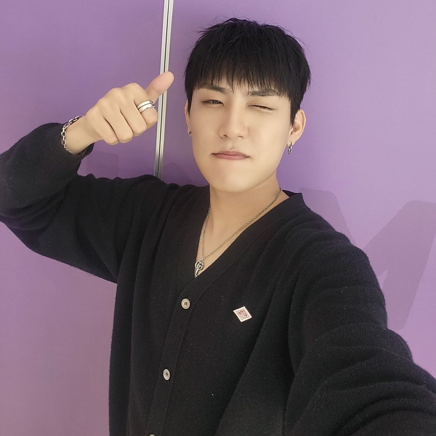 Latest photo of Park Woojin (AB6IX)
