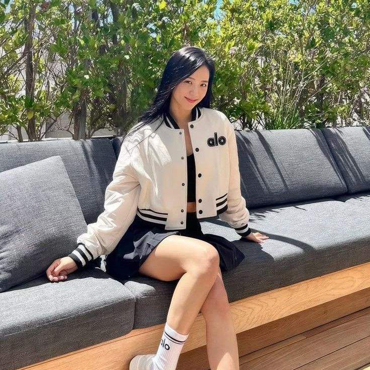 Recent activity shot of Jisoo (BLACKPINK)