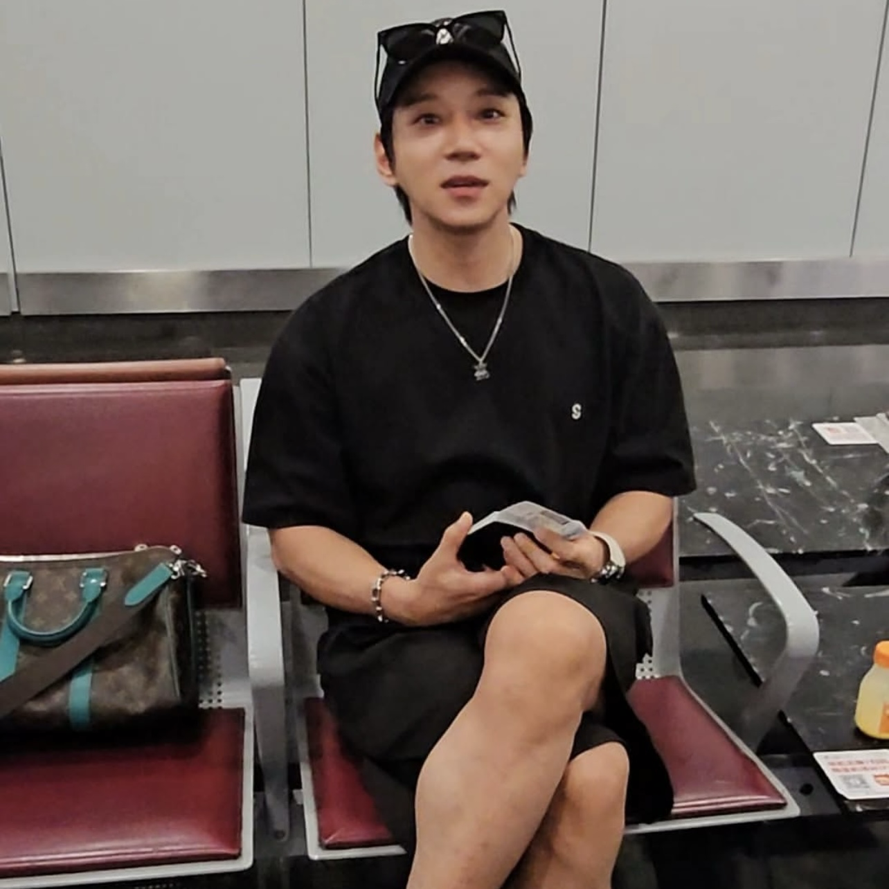 Recent activity shot of Hwang Chiyeol
