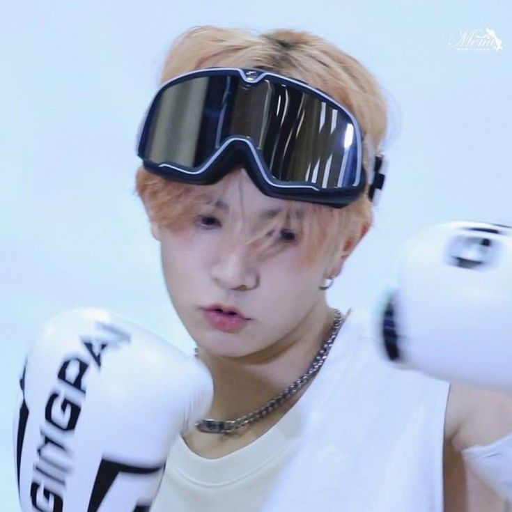 Foto aktivitas terbaru Heeseung (ENHYPEN)