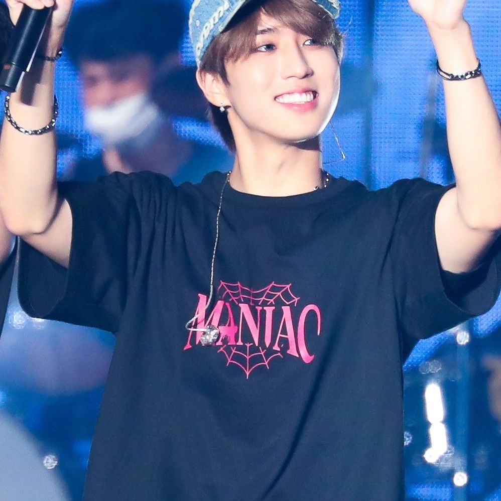 Behind-the-scenes cut of HAN (Stray Kids)