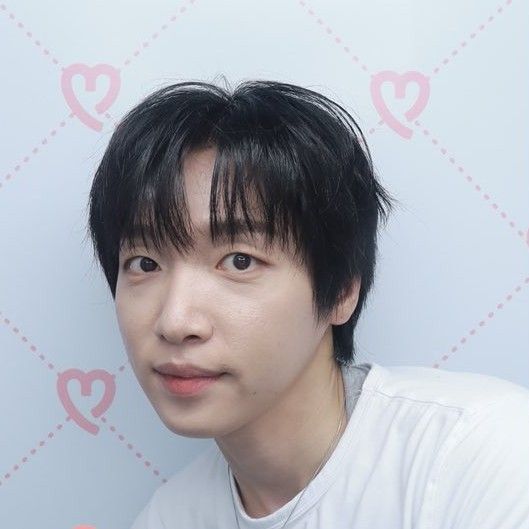 A moment captured by Jeong Sewoon's fan