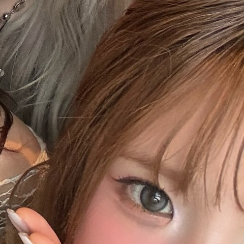 A moment captured by fromis (9)'s fan