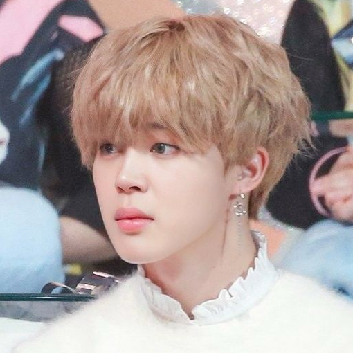 智旻 (防彈少年團)的最新活動照片