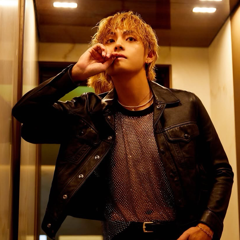 V (BTS)の舞台裏ショット