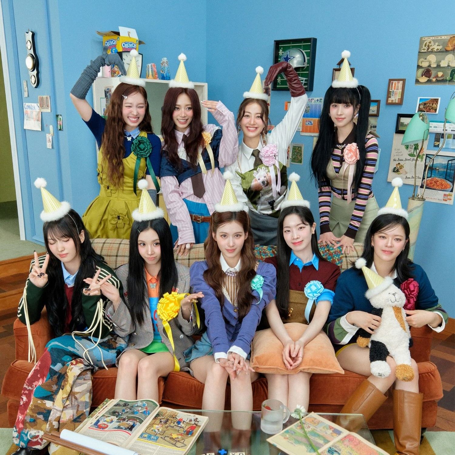 Behind-the-scenes cut of TWICE