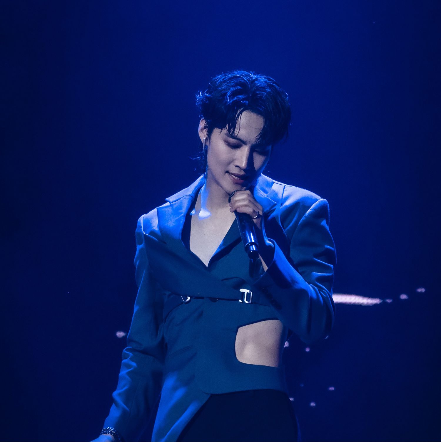 Recent activity shot of JAY B (GOT7)