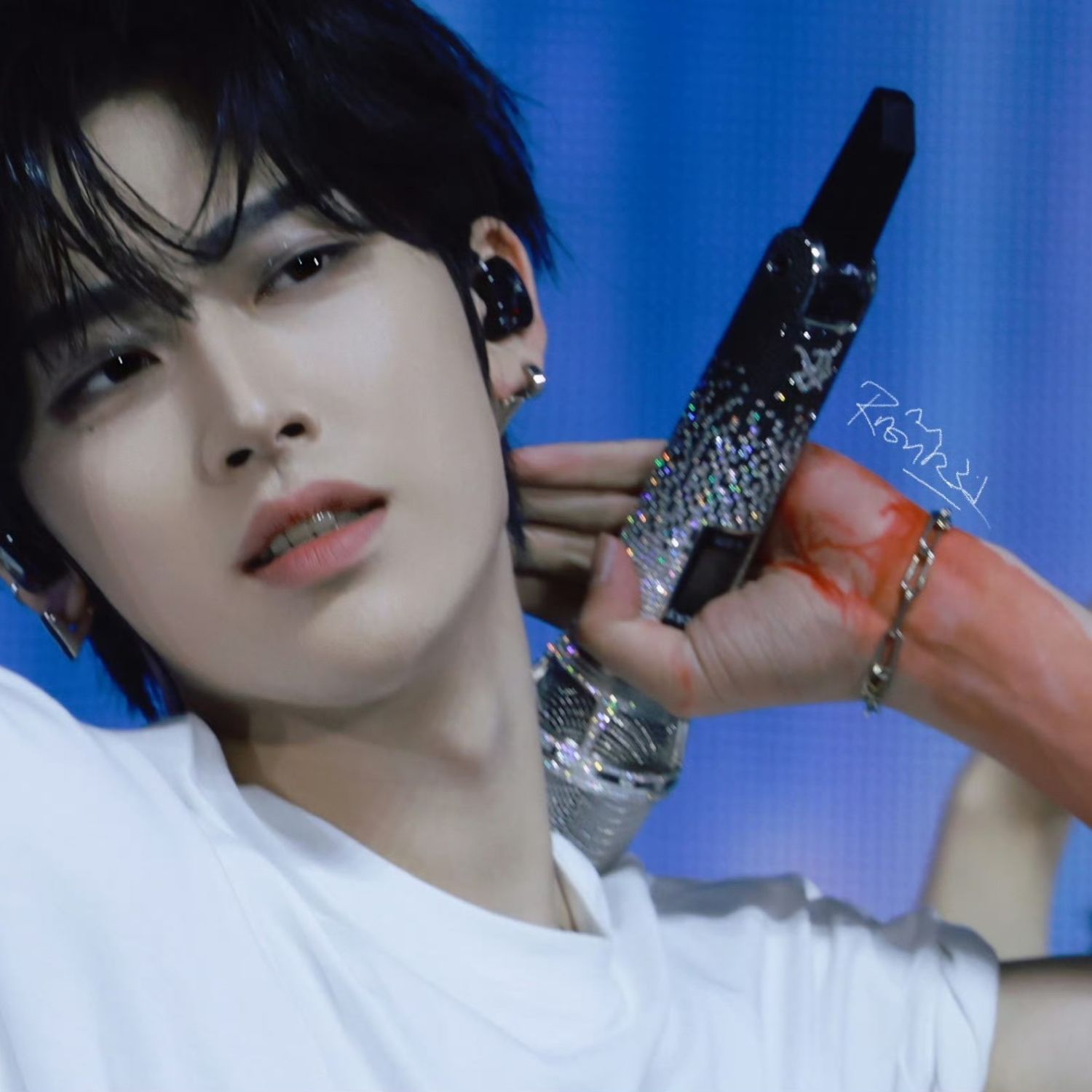 Ricky (ZEROBASEONE)粉丝拍下的瞬间