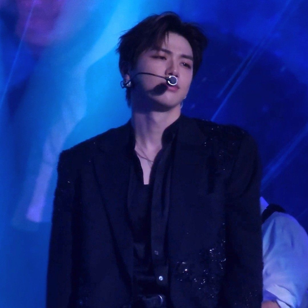 Behind-the-scenes cut of Kang Daniel