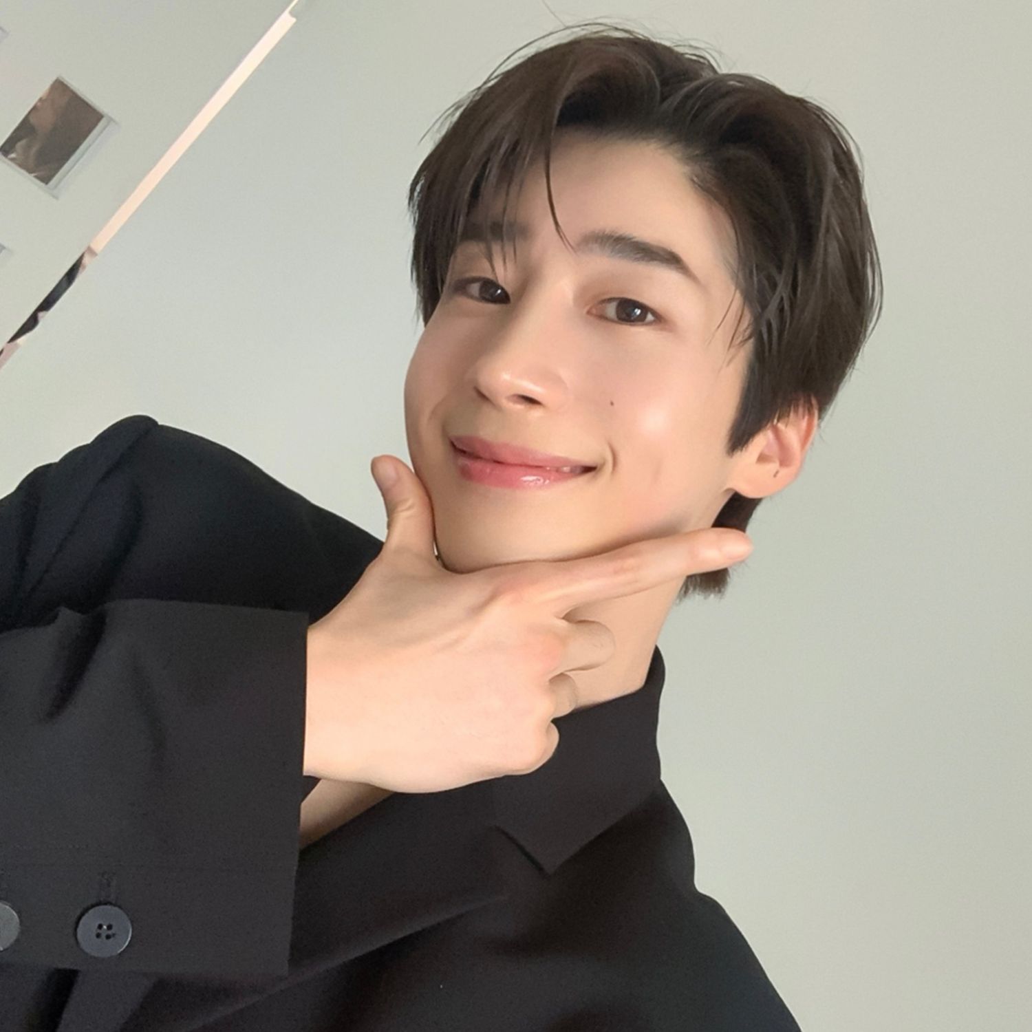 Recent activity shot of Han Seungwoo