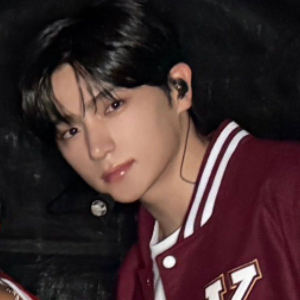 贤在 (THE BOYZ)粉丝拍下的瞬间