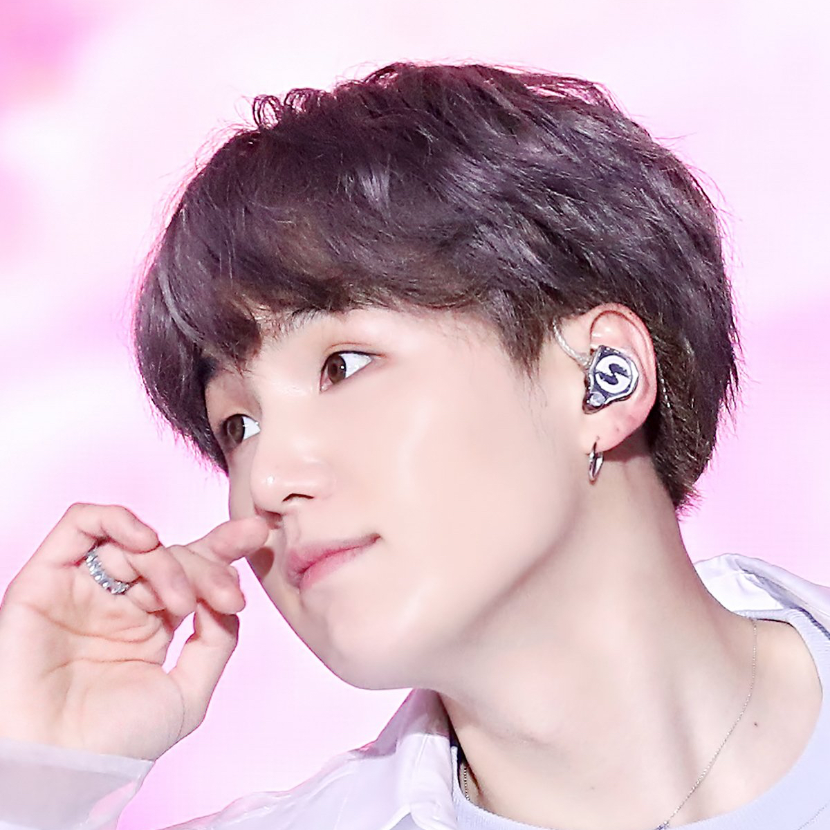 SUGA (防弹少年团)粉丝拍下的瞬间