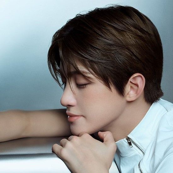 Latest photo of Jihoon (TWS)