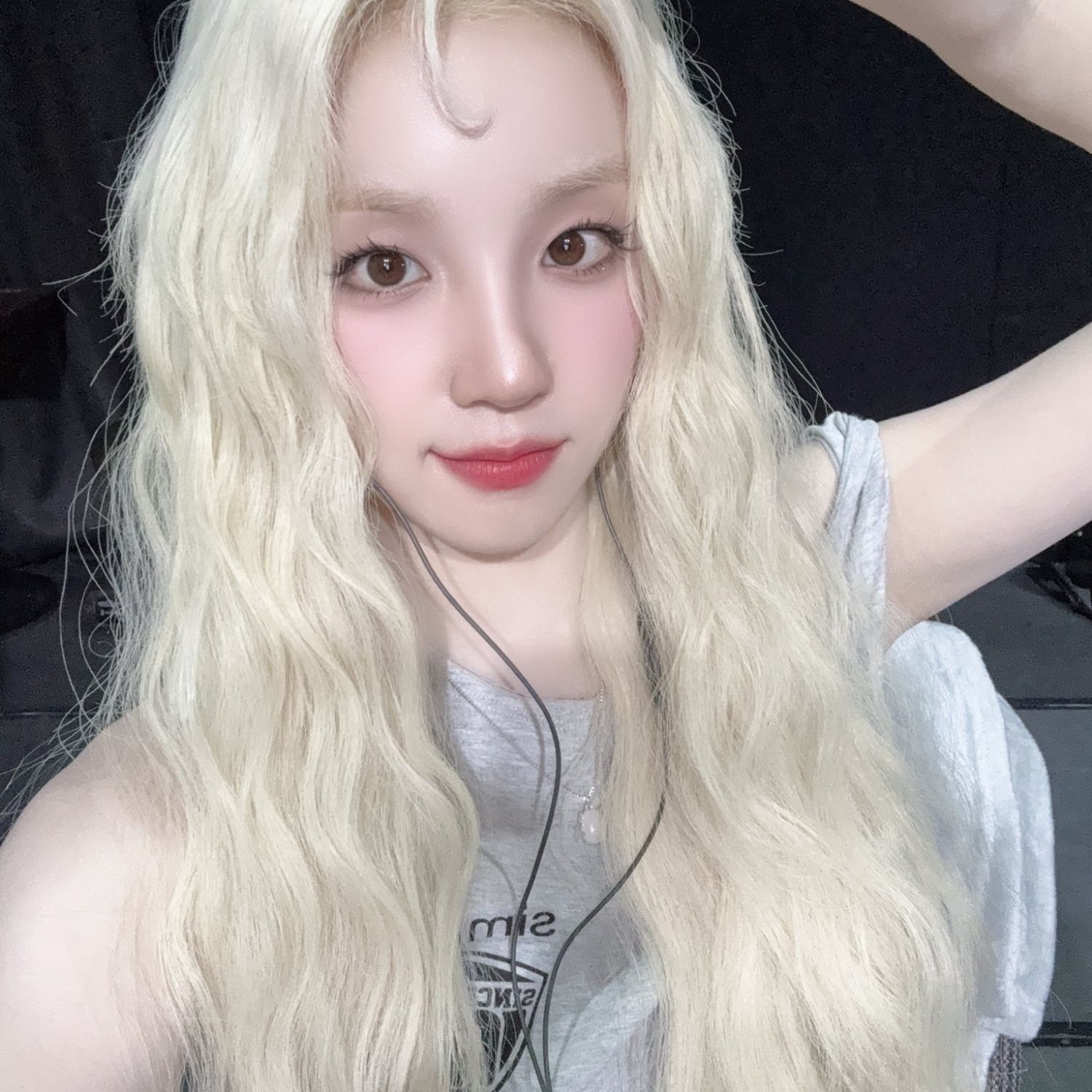 Behind-the-scenes cut of Yuqi (i-dle)