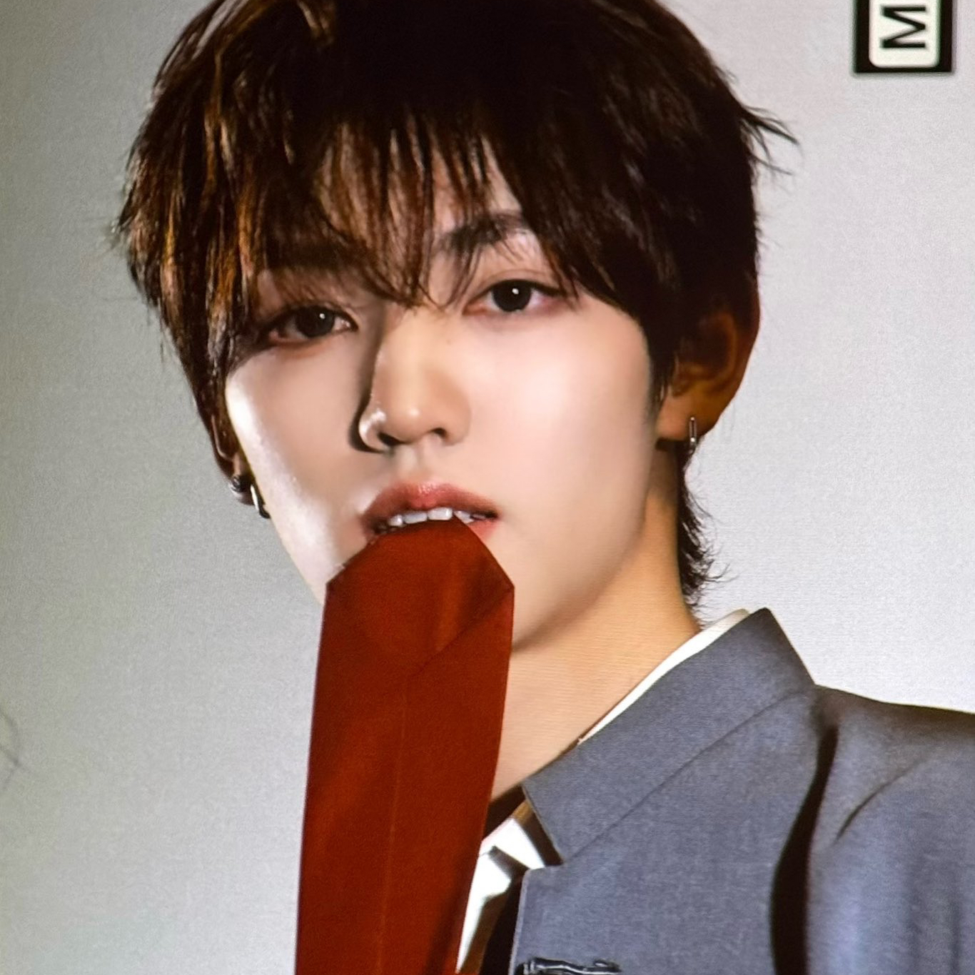 A moment captured by Fan Zheyi's fan