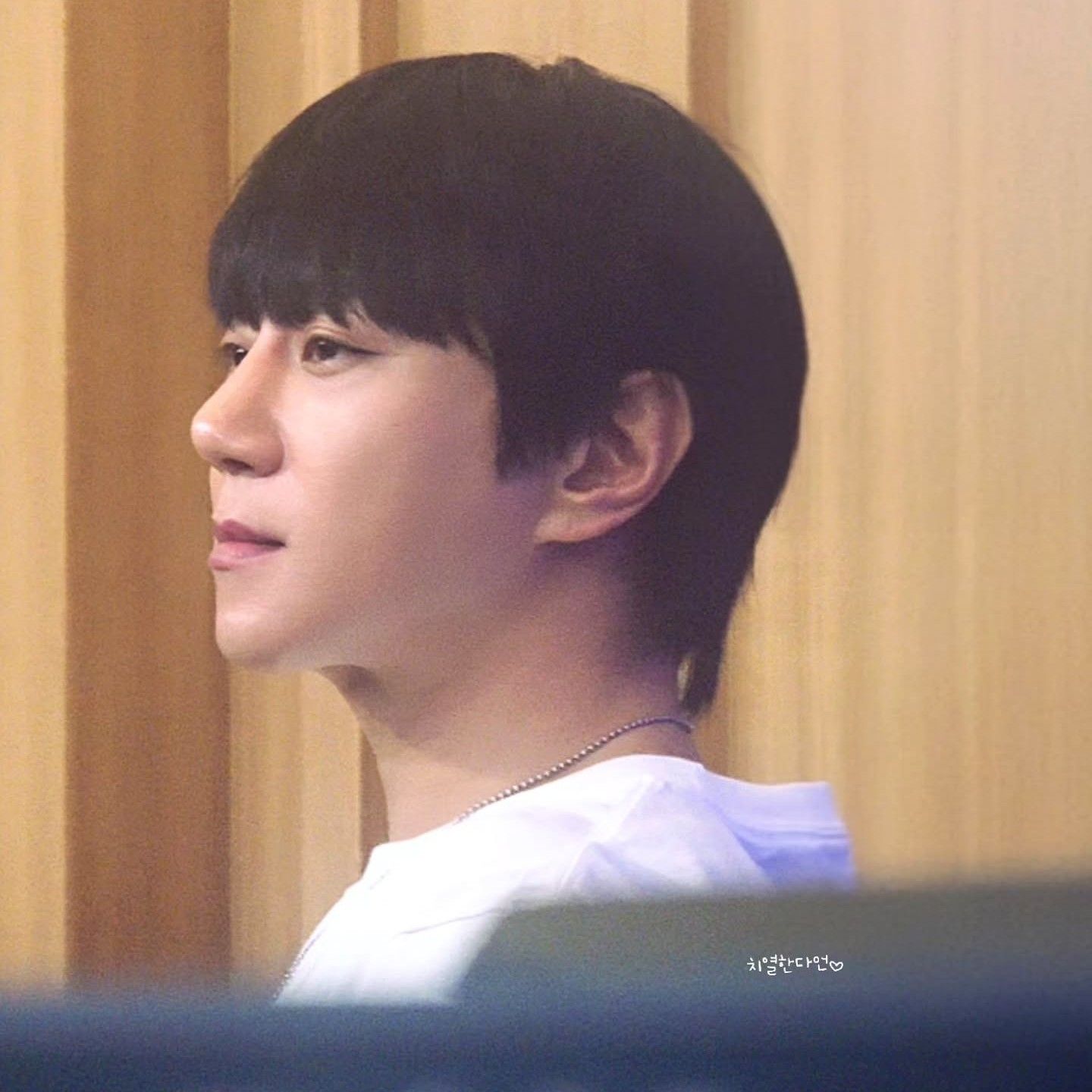 Behind-the-scenes cut of Hwang Chiyeol