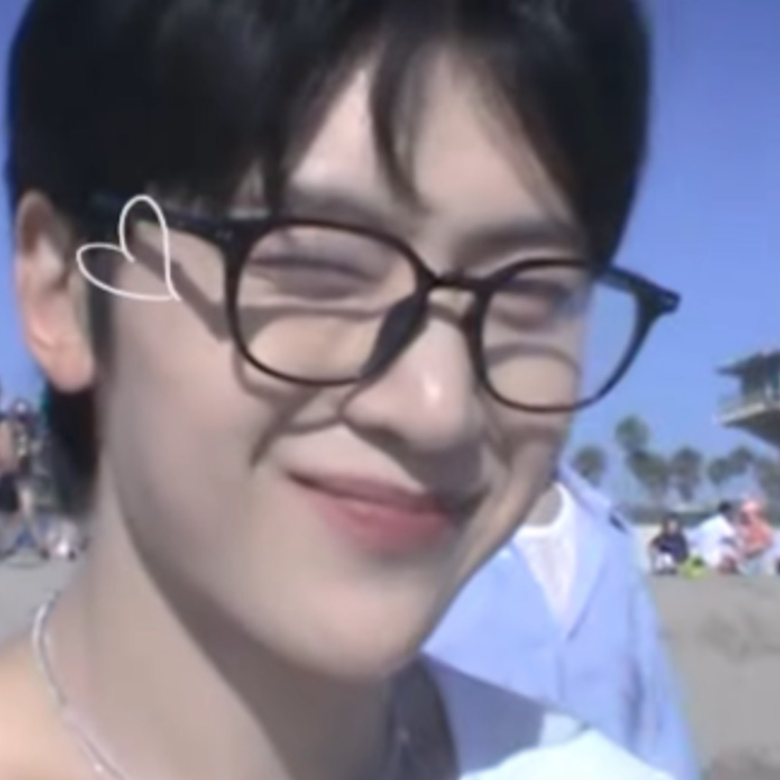 Recent activity shot of Seok Matthew (ZEROBASEONE)