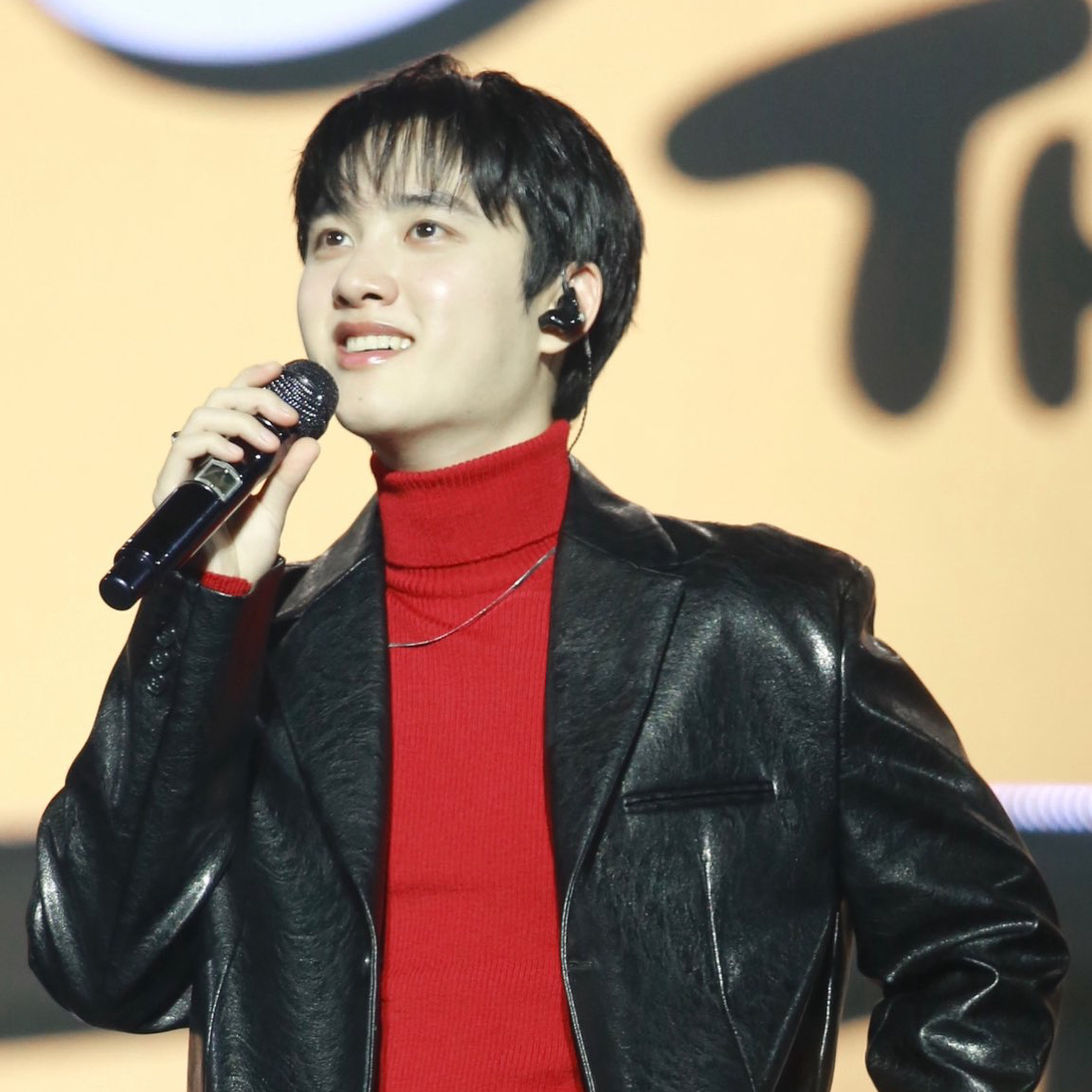 디오 (EXO)의 최신 사진