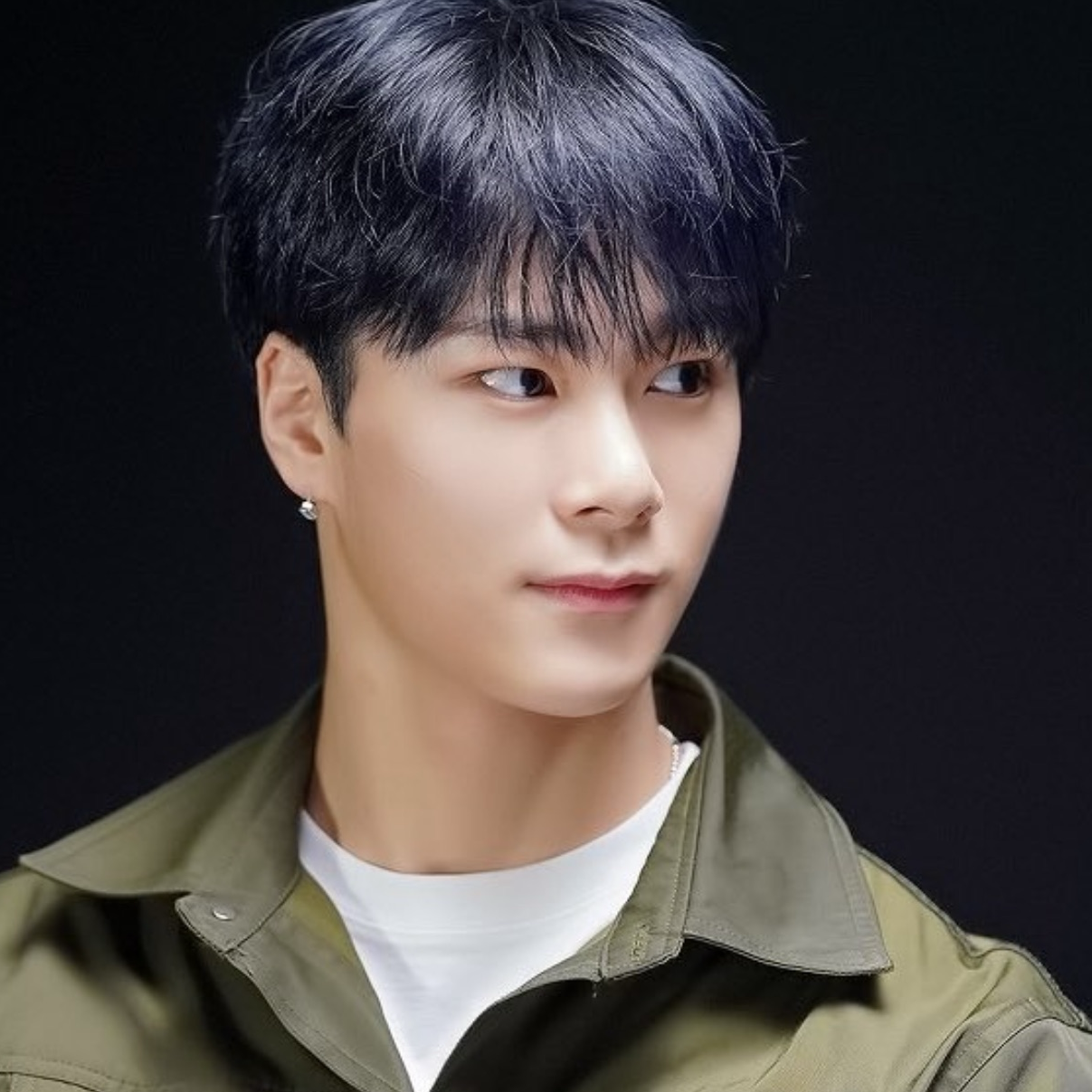 Behind-the-scenes cut of Moonbin (ASTRO)
