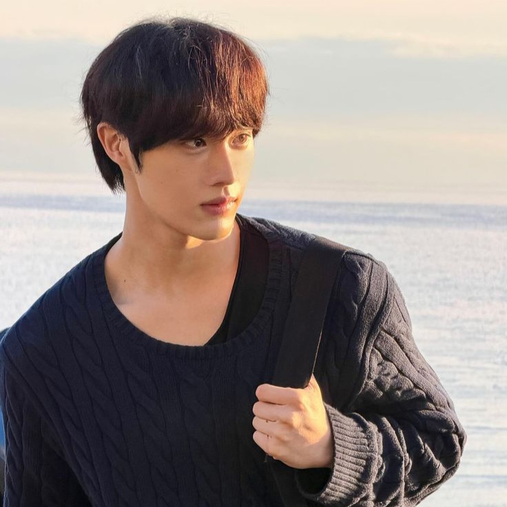 Latest photo of Hyunsuk (CIX)