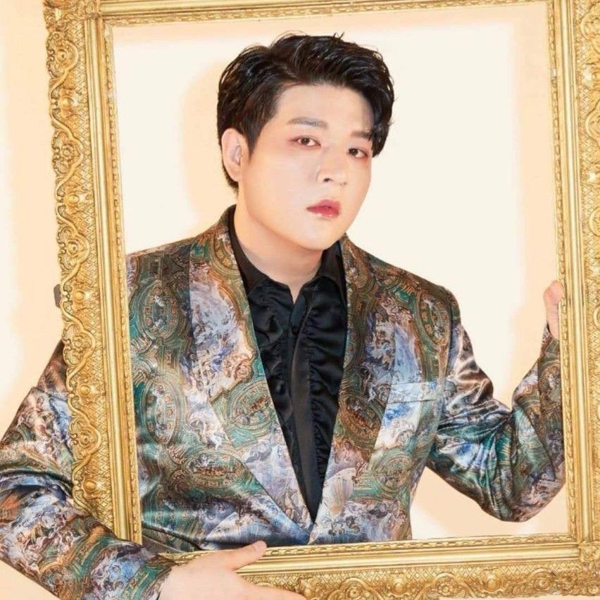 Latest photo of Shindong (Super Junior)
