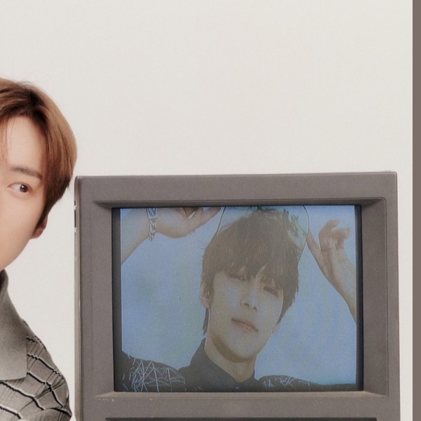 A moment captured by Minhyuk (MONSTA X)'s fan