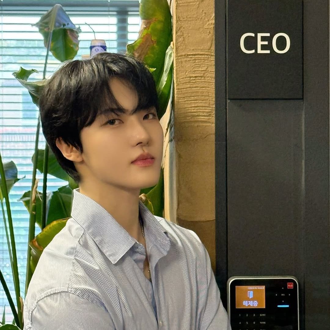 Recent activity shot of Junghoon (Xikers)
