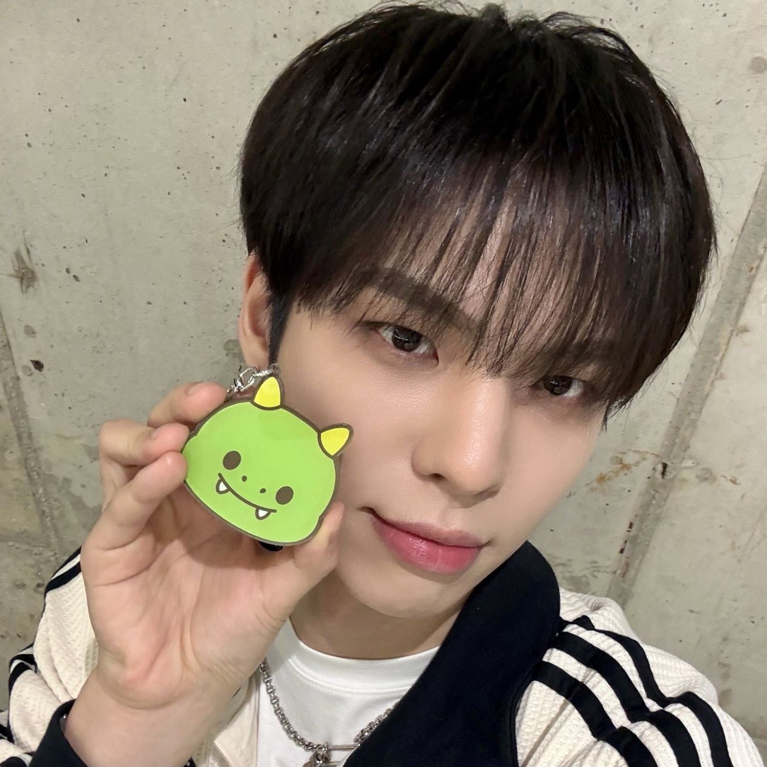 Behind-the-scenes cut of BX (CIX)
