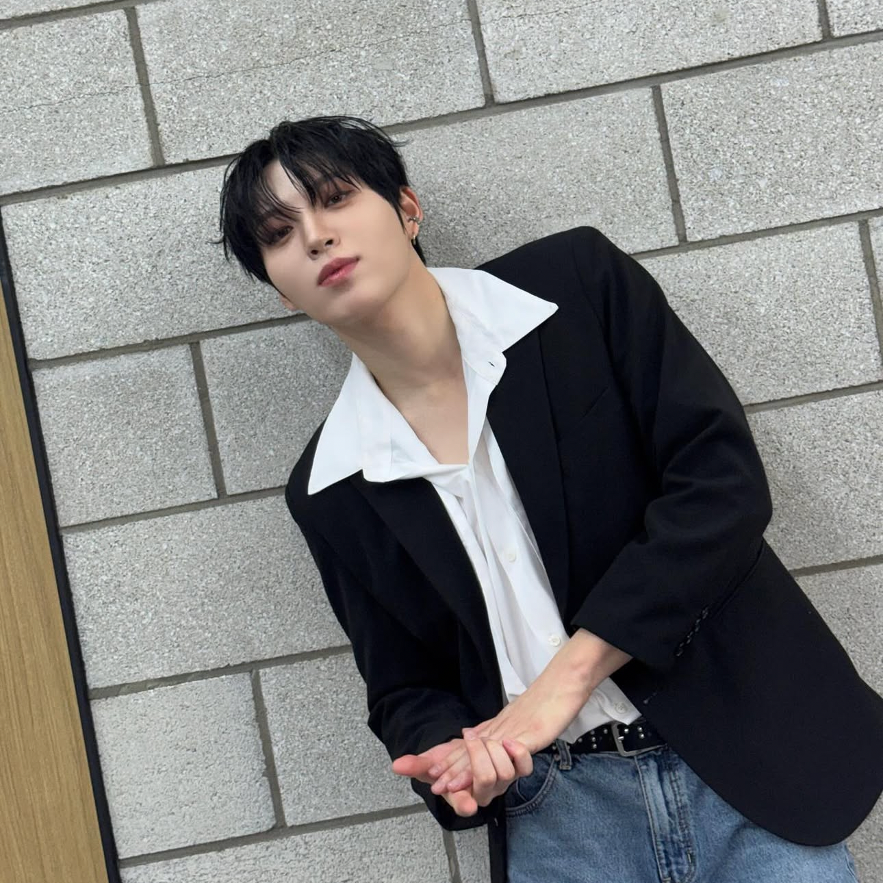 Behind-the-scenes cut of HEECHAN (DKB)