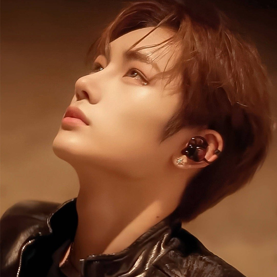 Recent activity shot of Zhou Anxin (ALPHA DRIVE ONE)