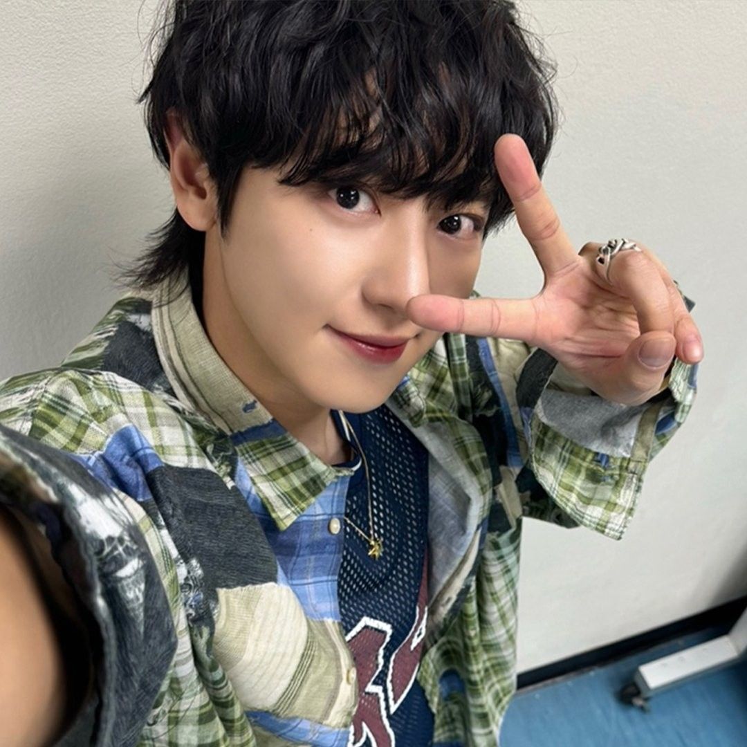 Latest photo of Chanyeol (EXO)