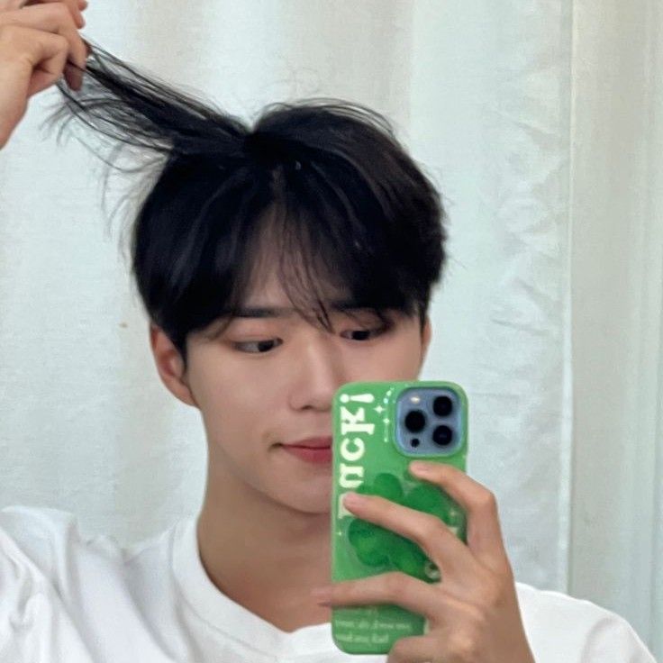 A moment captured by Kim Junseo (ALPHA DRIVE ONE)'s fan