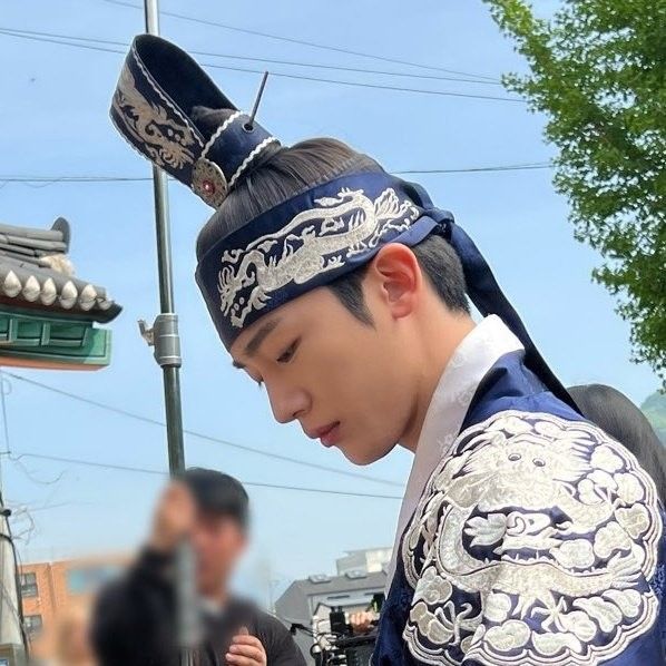 Latest photo of Kim Yohan (WEi)