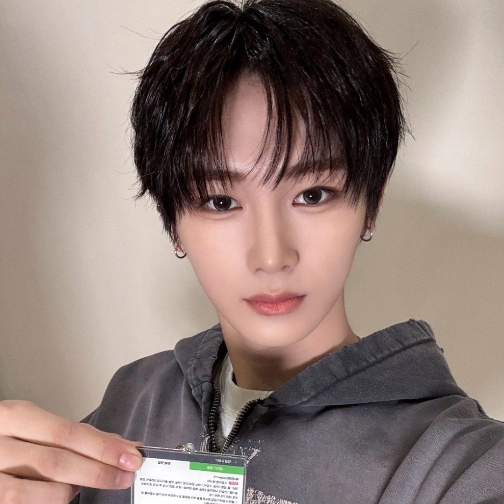 Recent activity shot of Zhou Anxin (ALPHA DRIVE ONE)